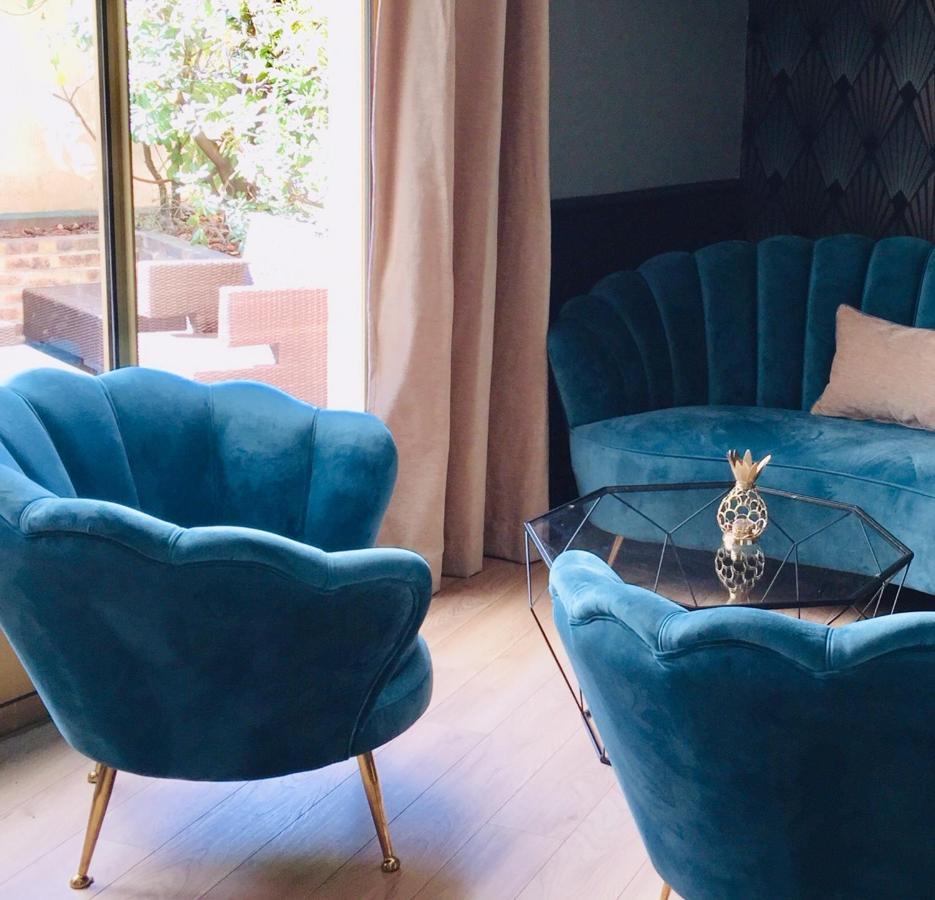 Hotel Le Cardinal Rueil Centre Eksteriør billede