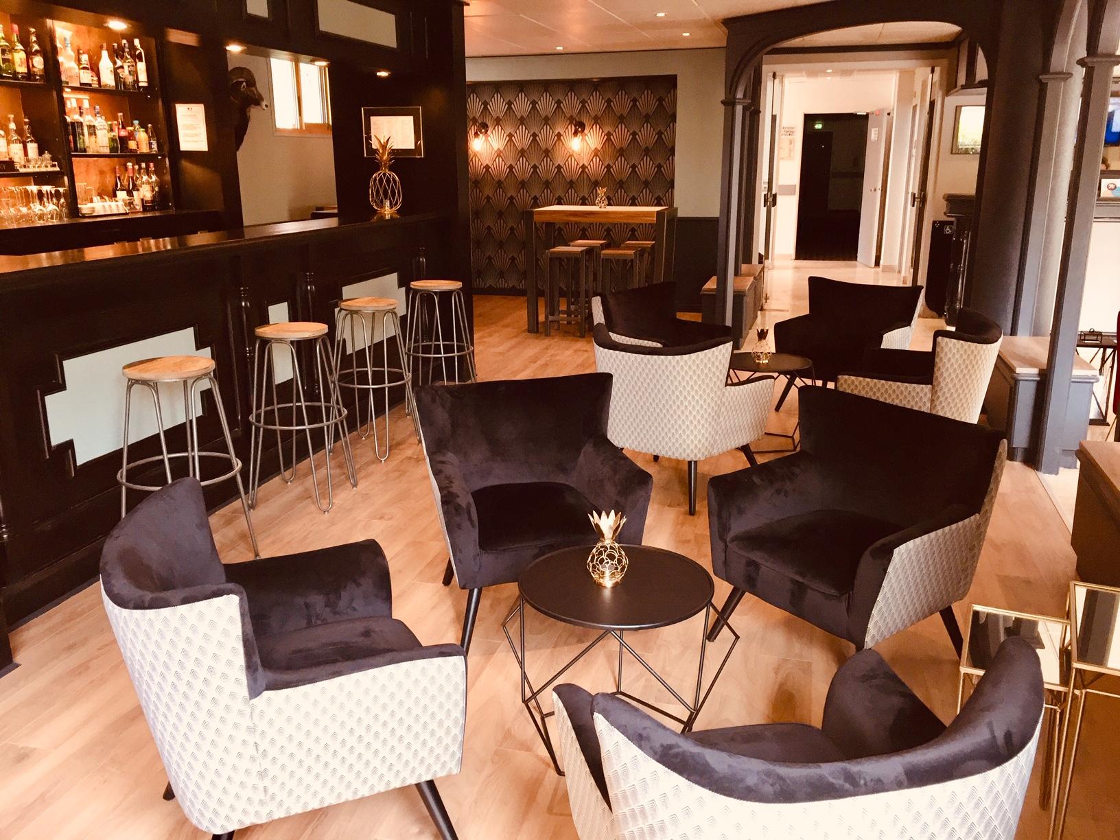 Hotel Le Cardinal Rueil Centre Eksteriør billede