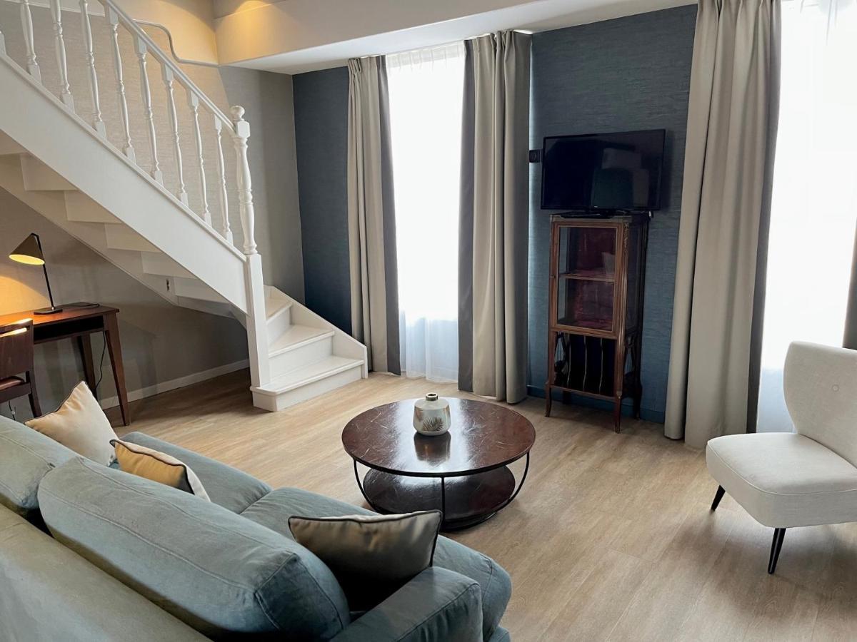 Hotel Le Cardinal Rueil Centre Eksteriør billede