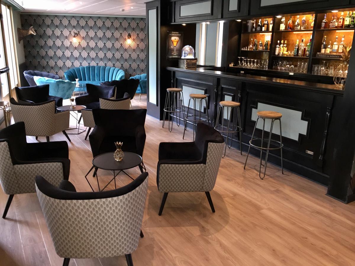 Hotel Le Cardinal Rueil Centre Eksteriør billede